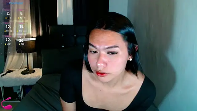 fallinLunaxX online show from June 4, 6:19 am