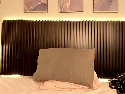 Julieta Slav3 online show from January 16, 8:46 pm