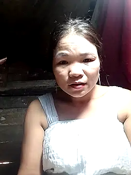 Snapshot of maybaby- chatting on October 7, 4:09 am maybaby- online show from October 7, 4:09 am