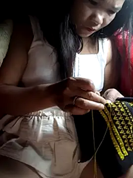 Snapshot of maybaby- chatting on October 14, 2:07 pm maybaby- online show from October 14, 2:07 pm
