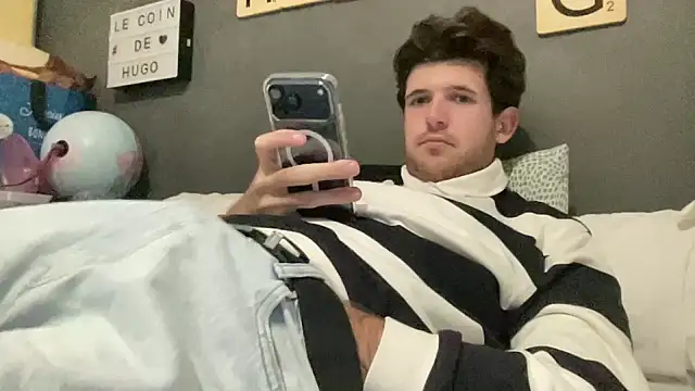 Snapshot of VersaGoo chatting on December 5, 6:26 pm VersaGoo online show from December 5, 6:26 pm