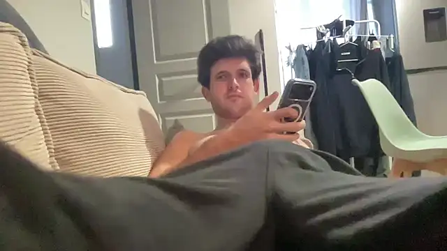 Snapshot of VersaGoo chatting on December 19, 9:38 am VersaGoo online show from December 19, 9:38 am