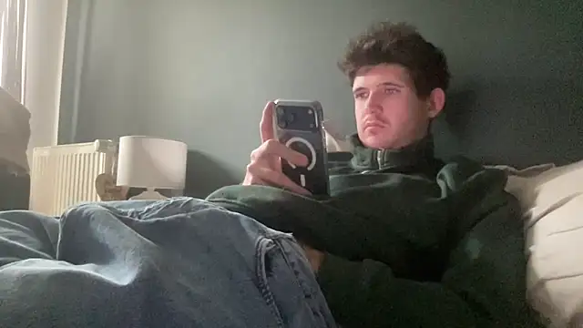 Snapshot of VersaGoo chatting on February 11, 10:20 am VersaGoo online show from February 11, 10:20 am