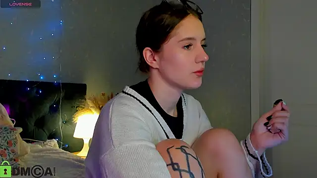 Stacey Lace online show from October 19, 4:51 pm