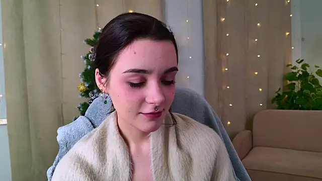 ElizabethMilller  online show from January 15, 10:13 pm