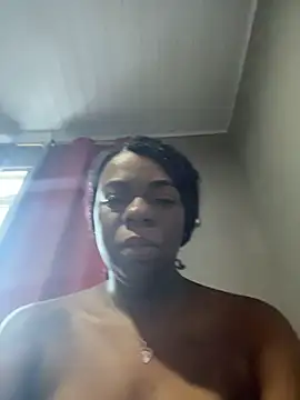 Snapshot of Priihmedeiros chatting on March 21, 9:58 am Priihmedeiros online show from March 21, 9:58 am