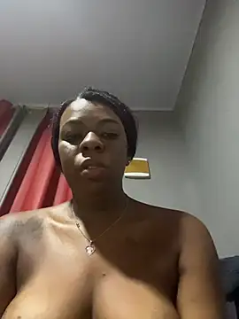Snapshot of Priihmedeiros chatting on March 29, 8:14 am Priihmedeiros online show from March 29, 8:14 am