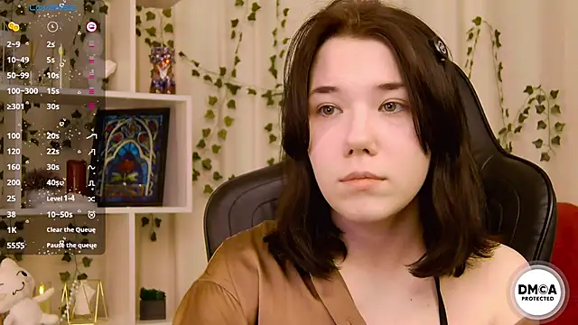 Kelly foox online show from February 10, 11:25 am