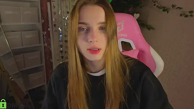 L1na Reeds online show from February 7, 12:36 am