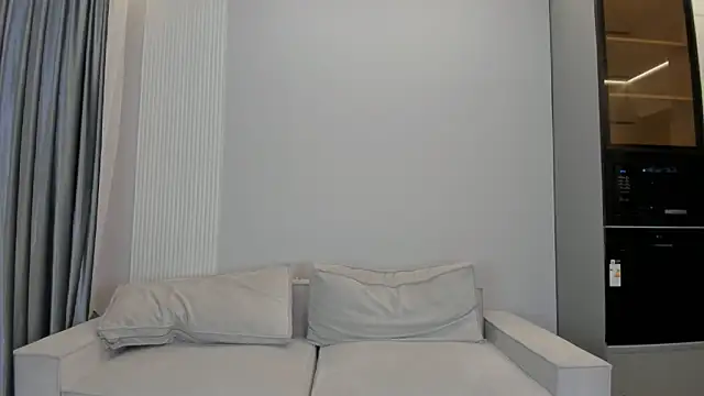 angel soo online show from December 4, 1:20 pm