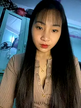 banlinh004 online show from November 27, 1:46 pm