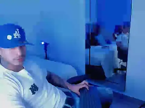 Dammianmiller online show from October 8, 11:02 pm