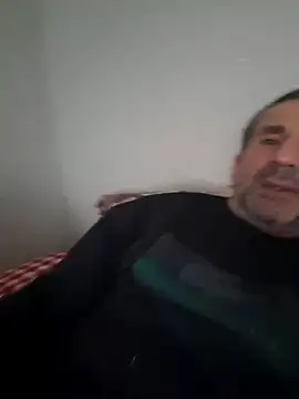 Snapshot of hakannazli chatting on October 24, 2:35 pm hakannazli online show from October 24, 2:35 pm