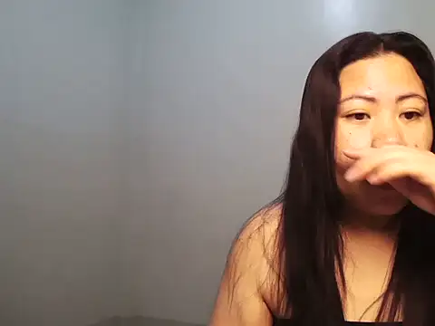 Snapshot of TeaseNPlease_13 chatting on March 10, 3:50 pm TeaseNPlease 13 online show from March 10, 3:50 pm