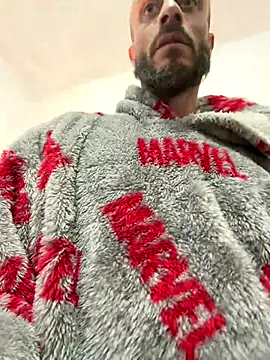 cesar8906 online show from December 14, 6:30 am