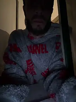 cesar8906 online show from February 14, 1:13 am