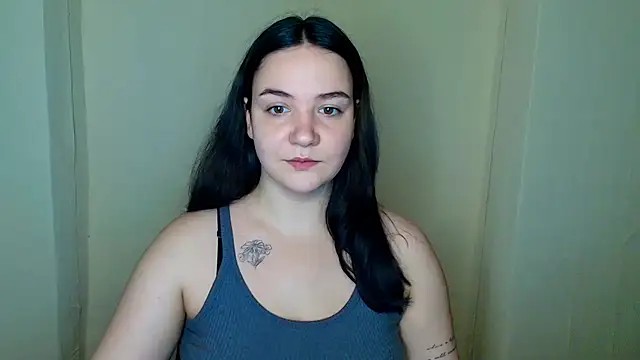 Snapshot of OliviaMontgommery chatting on July 12, 6:43 pm OliviaMontgommery online show from July 12, 6:43 pm