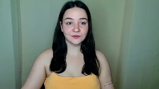 Snapshot of OliviaMontgommery chatting on July 15, 2:50 am OliviaMontgommery online show from July 15, 2:50 am