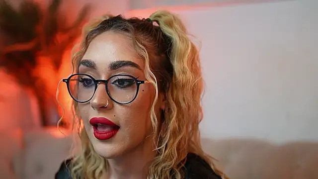 AileenKiss online show from March 9, 9:41 pm