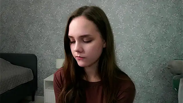 SweetSaraPie online show from October 3, 9:45 pm