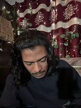 Ujjwallkumar0069 online show from March 17, 4:32 pm