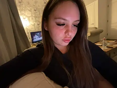 EllaStarrxxx online show from October 28, 10:56 pm