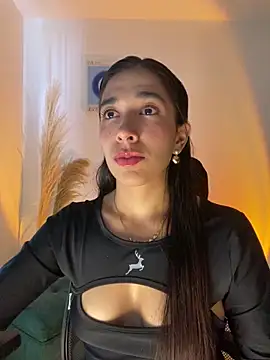 SabrinaEvanss  online show from May 26, 7:10 pm