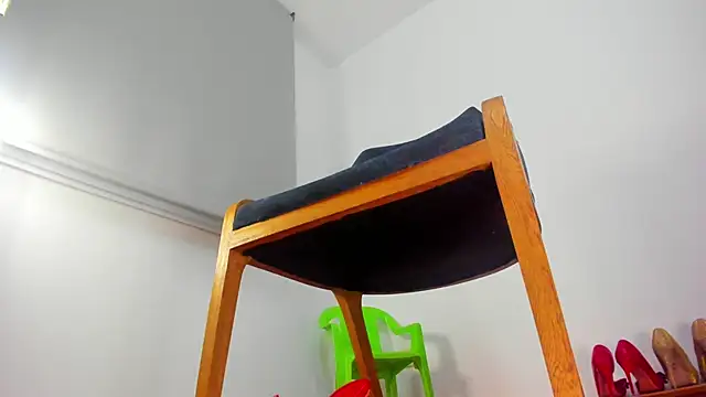 Velourmuse online show from March 2, 11:55 pm