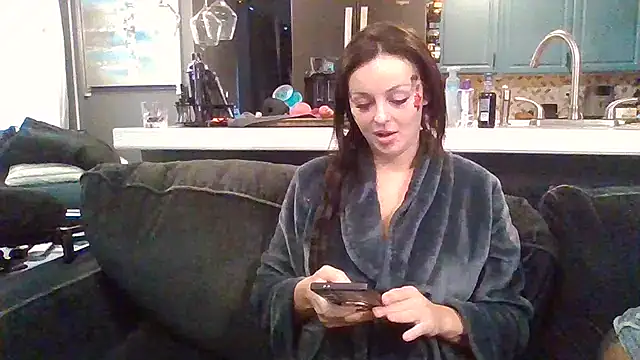 soakeralice online show from October 31, 6:31 pm