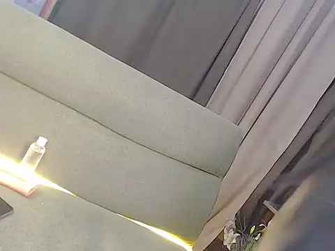 Hot chely online show from March 7, 1:02 am