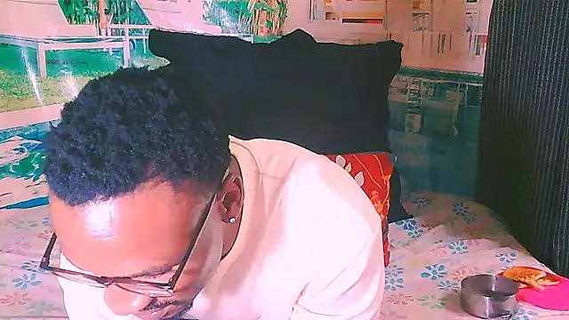 EbonyTiger69 online show from April 12, 6:35 pm