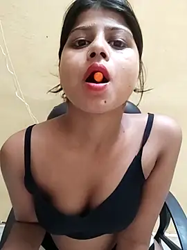 Snapshot of Saniya_Doll chatting on June 19, 9:29 pm Saniya Doll online show from June 19, 9:29 pm