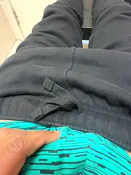 Snapshot of kazisuri chatting on October 7, 1:36 am kazisuri online show from October 7, 1:36 am