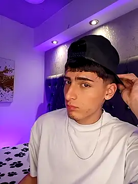 MateoMitchell online show from November 14, 4:44 am