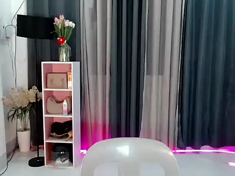 buttycamillex online show from May 29, 5:44 pm