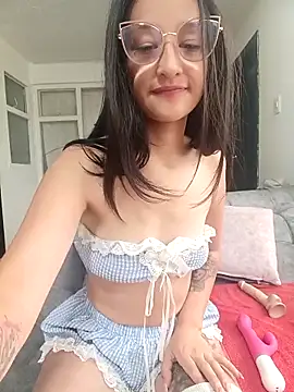 Snapshot of Ana_Monrrow2 chatting on October 27, 4:11 pm Ana Monrrow2 online show from October 27, 4:11 pm