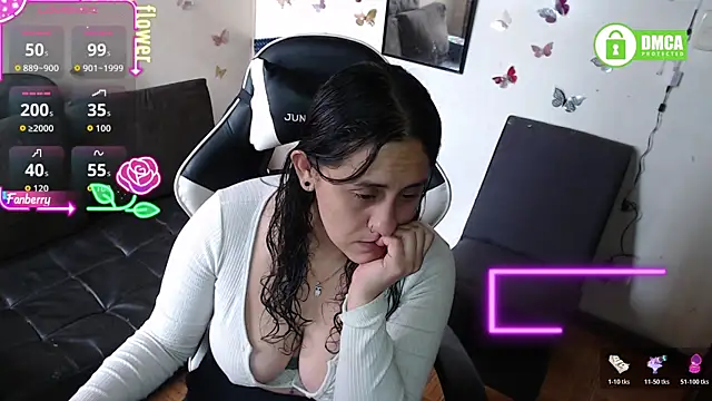 MelRaiise online show from October 27, 11:47 am