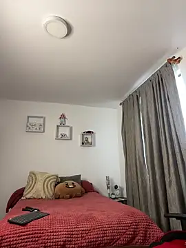 Ezzio Scolaro online show from November 8, 12:05 pm