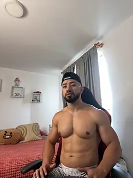 Ezzio Scolaro online show from November 15, 12:56 pm