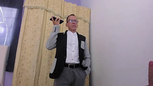  axelking  online show from March 27, 11:43 am