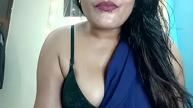 horny milf couple online show from March 8, 2:15 am
