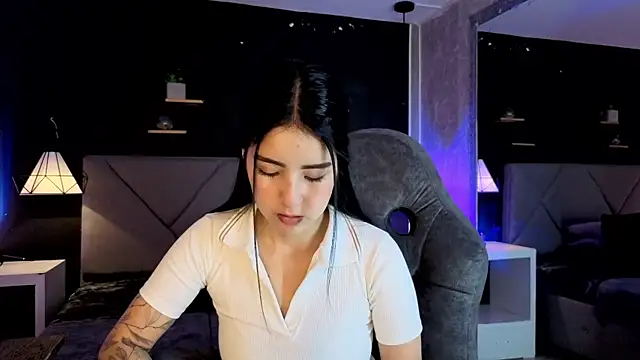 giapearl25 online show from November 8, 1:22 pm