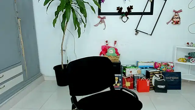 Snapshot of Gregorii_adams chatting on January 10, 6:09 pm Gregorii adams online show from January 10, 6:09 pm