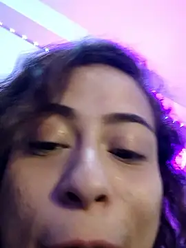  issy online show from January 18, 12:03 am