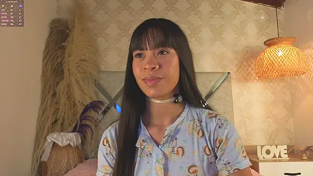 kimhilton  online show from November 9, 3:49 am