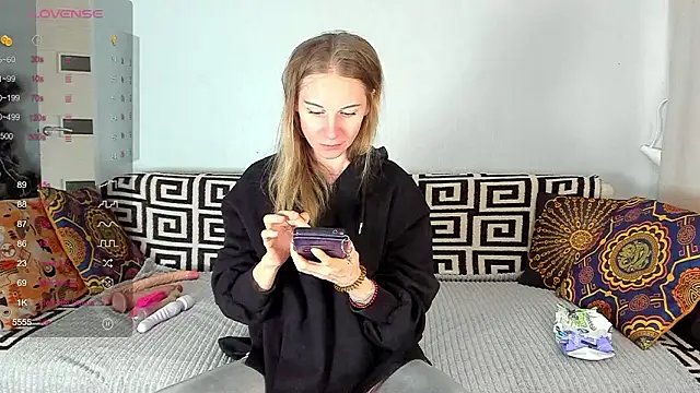 Amalia Mio online show from March 23, 8:29 am