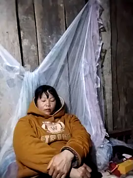 Snapshot of sumaybae chatting on February 9, 9:08 pm sumaybae online show from February 9, 9:08 pm