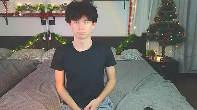 Cute Mike online show from December 14, 9:19 pm