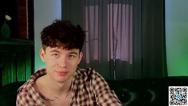 Cute Mike online show from March 17, 3:44 am