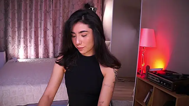 YokoKoko  online show from December 5, 6:00 am